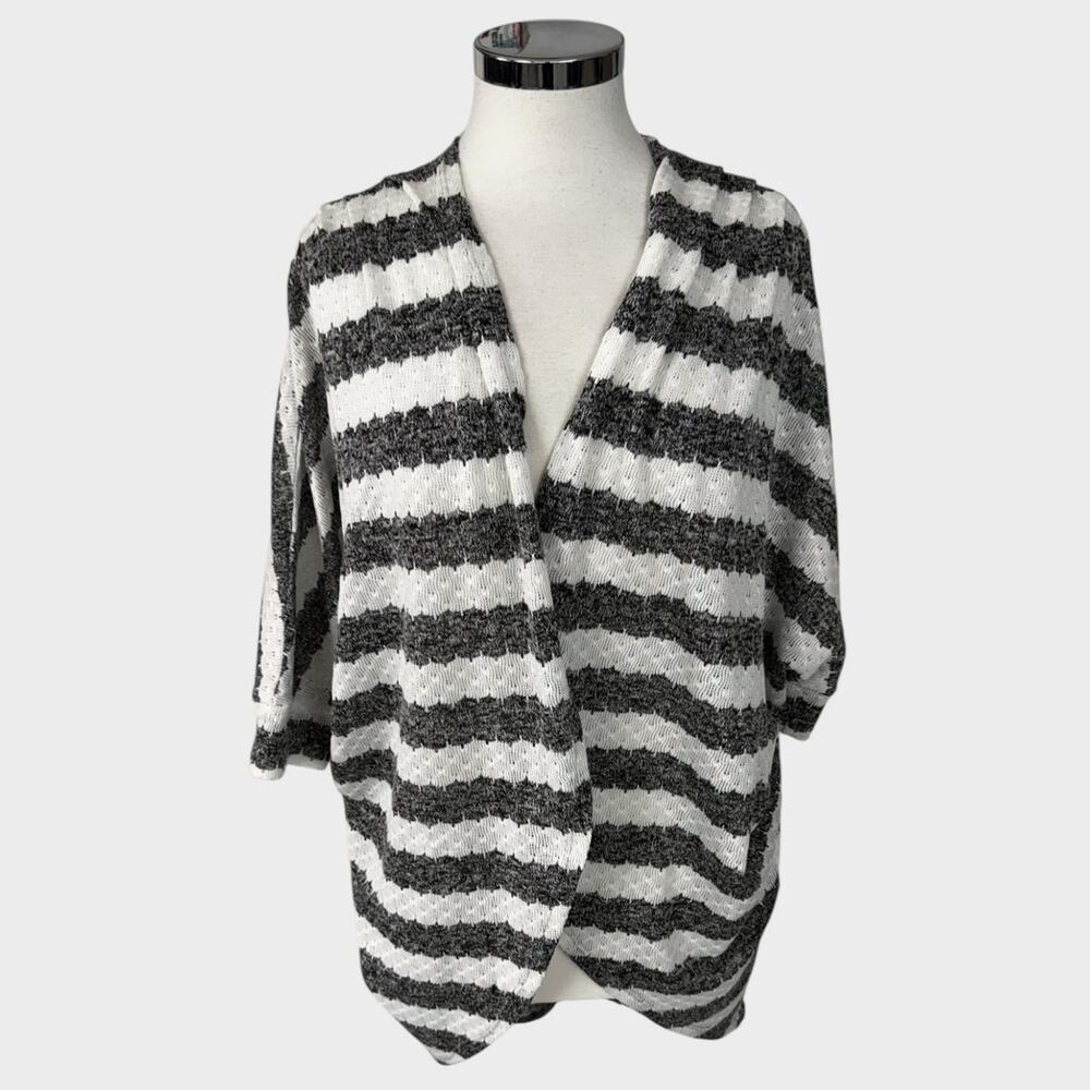 a.n.a A New Approach M Open Front 1/2 Sleeve Cardigan Sweater Black White Stripe